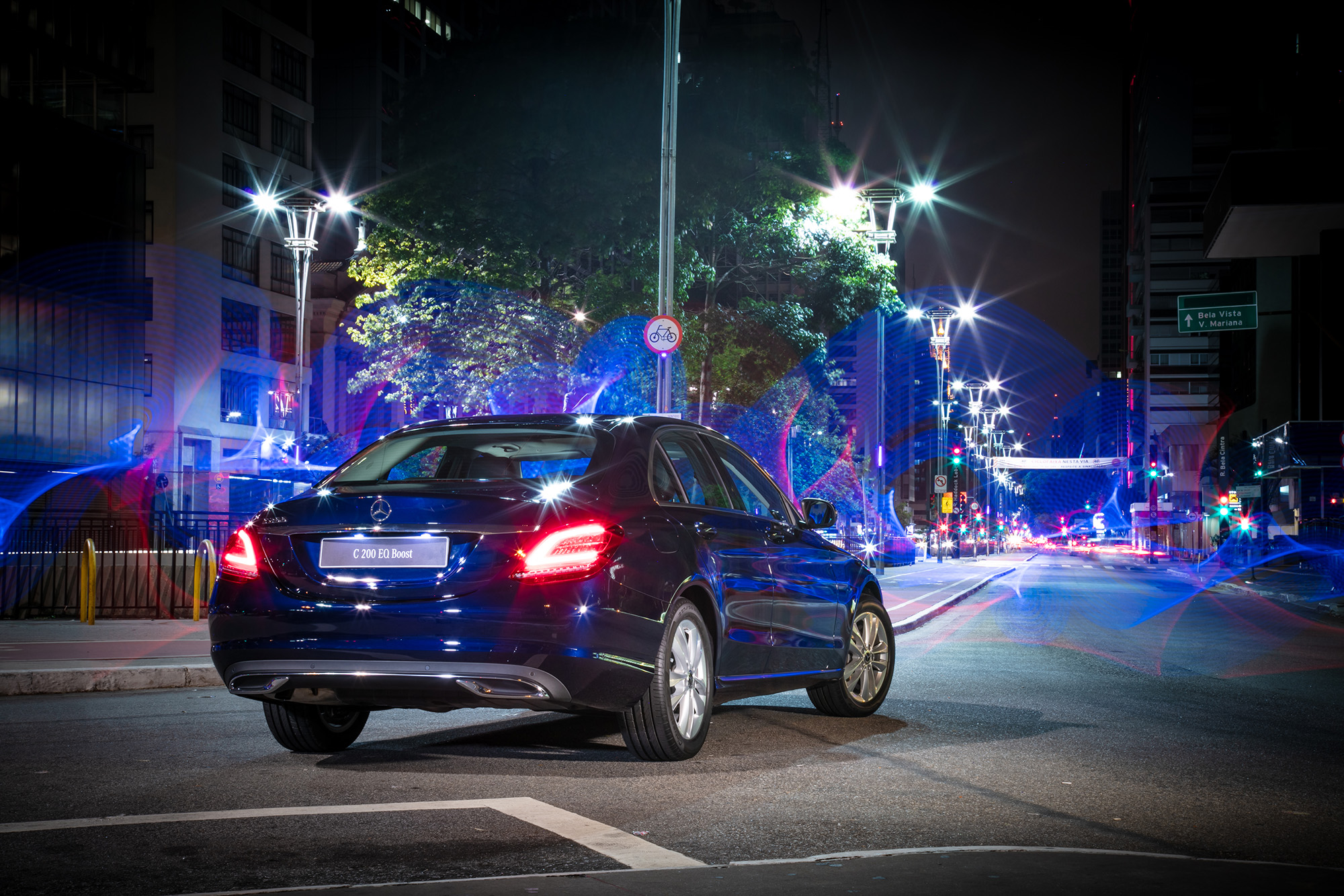 MERCEDES-BENZ PRODUZ 20.000 AUTOMÓVEIS NO BRASIL E RECEBE SEIS PRÊMIOS COM O C CLASS, foto 3