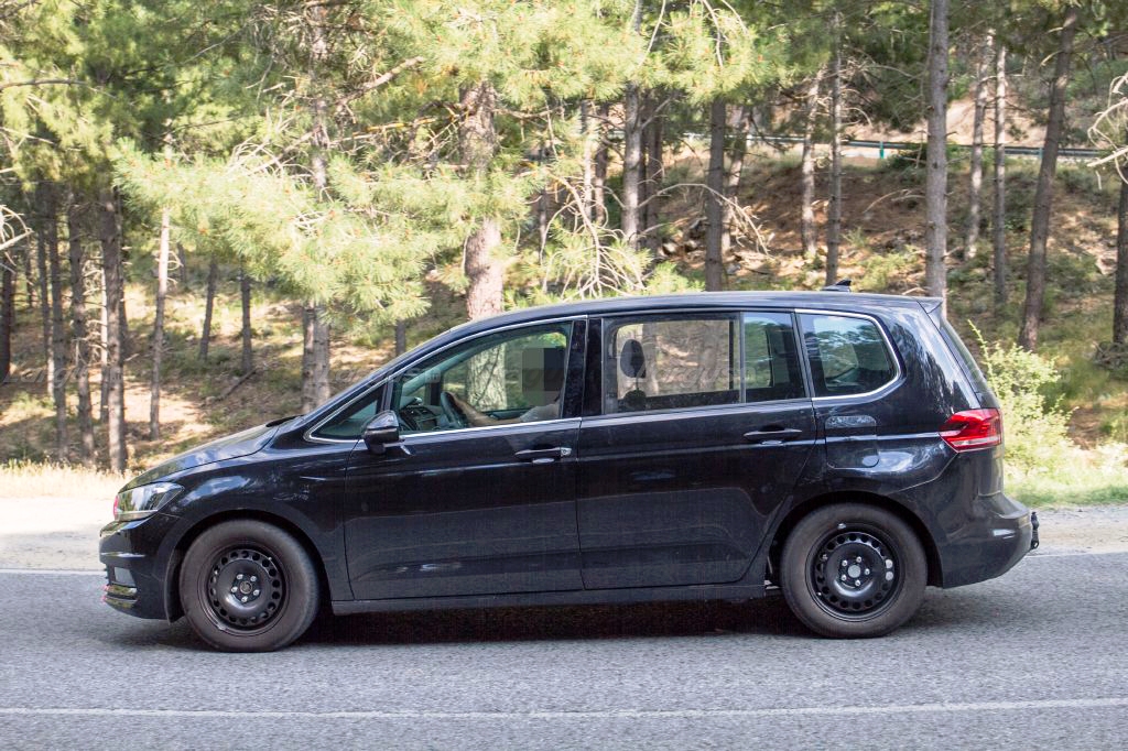 VOLKSWAGEN VARIOSPORT PODERÁ SUBSTITUIR QUATRO MODELOS: TOURAN, GOLF SPORTSVAN, CADDY E SHARAN, foto 7
