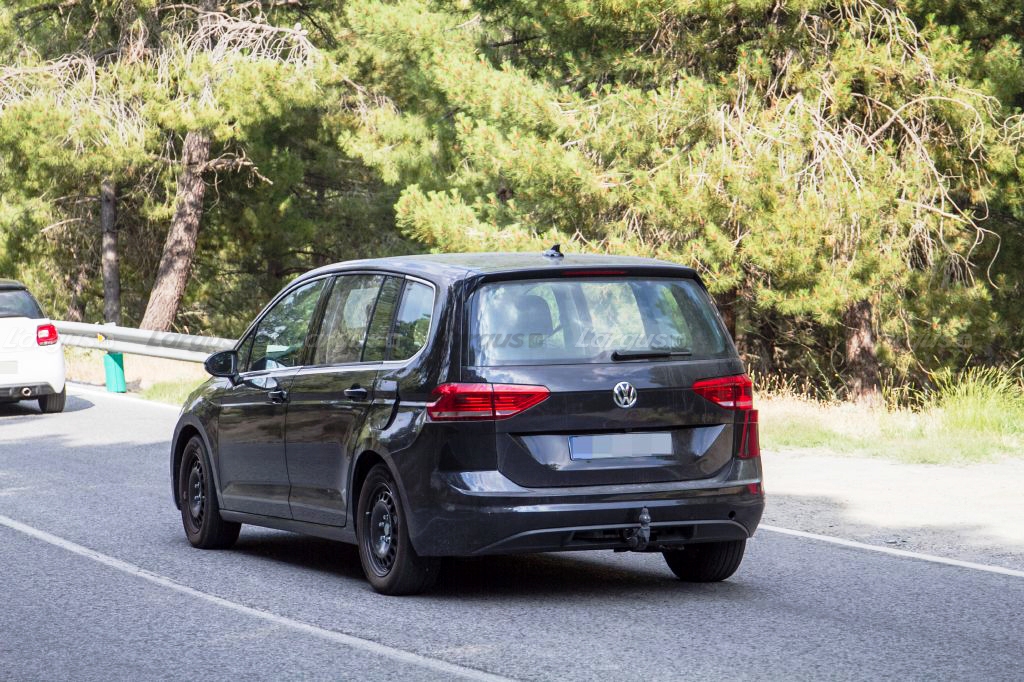 VOLKSWAGEN VARIOSPORT PODERÁ SUBSTITUIR QUATRO MODELOS: TOURAN, GOLF SPORTSVAN, CADDY E SHARAN, foto 12