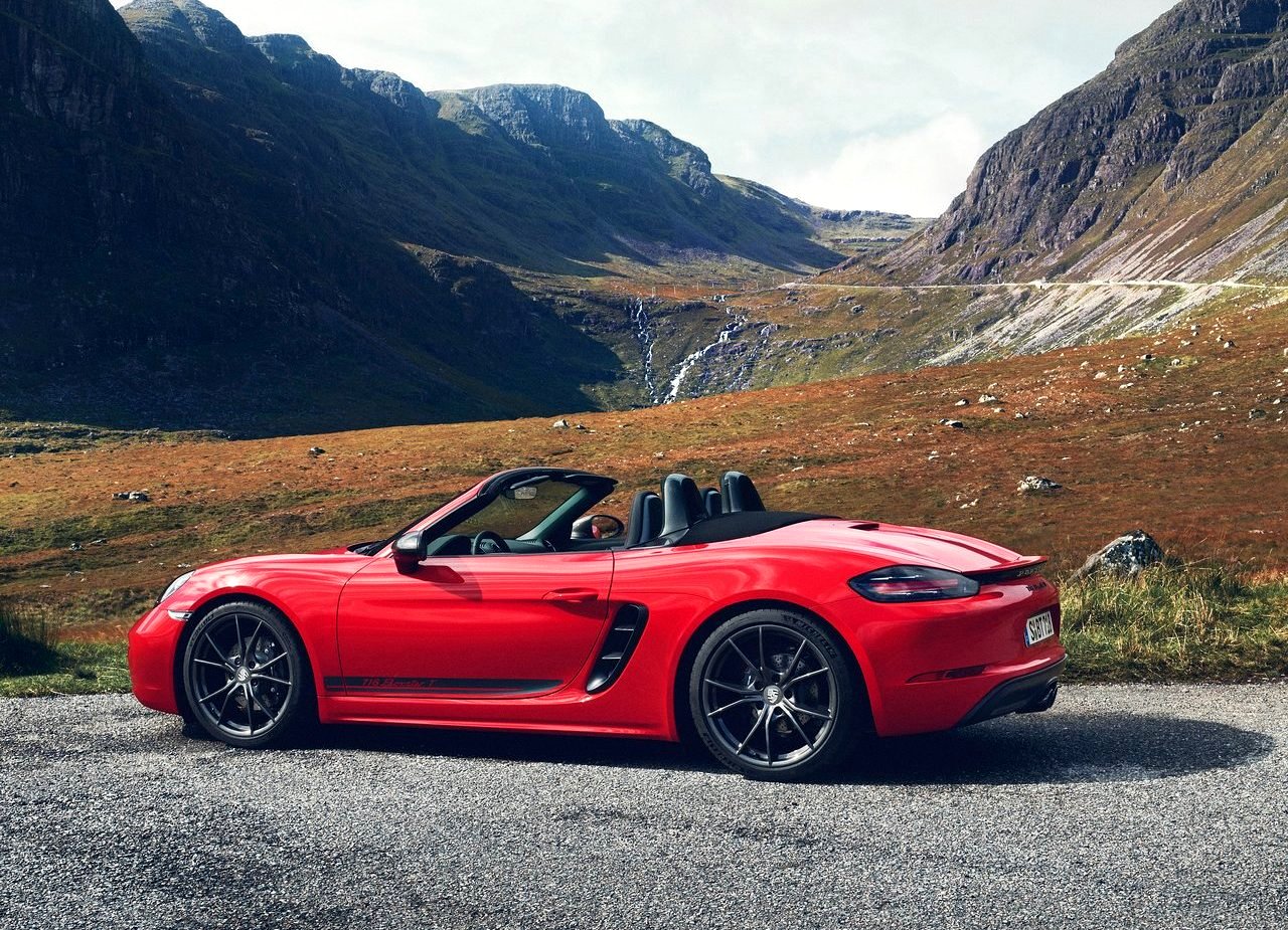 NOVOS PORSCHE 718 BOXSTER T E 718 CAYMAN T: ESSÊNCIA BÁSICA E MAIOR PRAZER NA CONDUÇÃO, foto 3