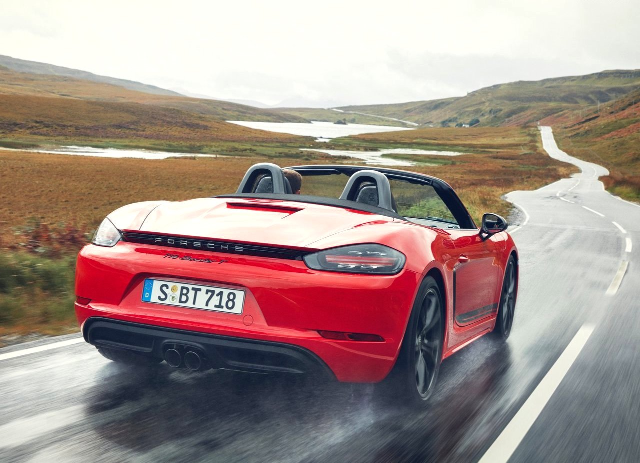 NOVOS PORSCHE 718 BOXSTER T E 718 CAYMAN T: ESSÊNCIA BÁSICA E MAIOR PRAZER NA CONDUÇÃO, foto 4