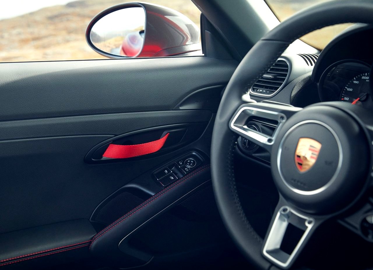 NOVOS PORSCHE 718 BOXSTER T E 718 CAYMAN T: ESSÊNCIA BÁSICA E MAIOR PRAZER NA CONDUÇÃO, foto 6