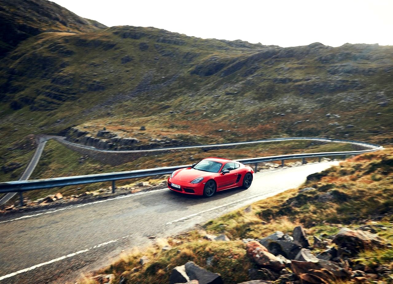 NOVOS PORSCHE 718 BOXSTER T E 718 CAYMAN T: ESSÊNCIA BÁSICA E MAIOR PRAZER NA CONDUÇÃO, foto 10