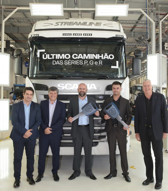 SCANIA VENDE O ÚLTIMO CAMINHÃO PGR DO BRASIL E DO MUNDO, foto 1
