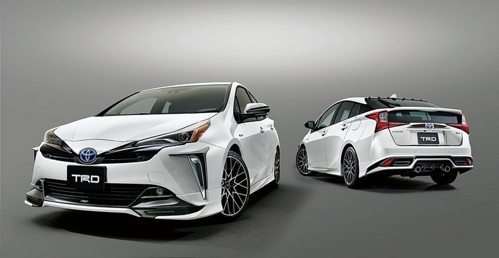 NOVO TOYOTA PRIUS ESTREIA IMAGEM MAIS AGRESSIVA GRAÇAS À TRD E MODELLISTA, foto 2