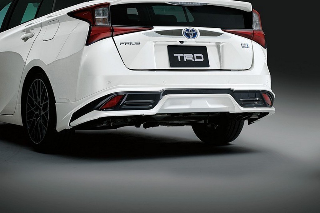 NOVO TOYOTA PRIUS ESTREIA IMAGEM MAIS AGRESSIVA GRAÇAS À TRD E MODELLISTA, foto 4