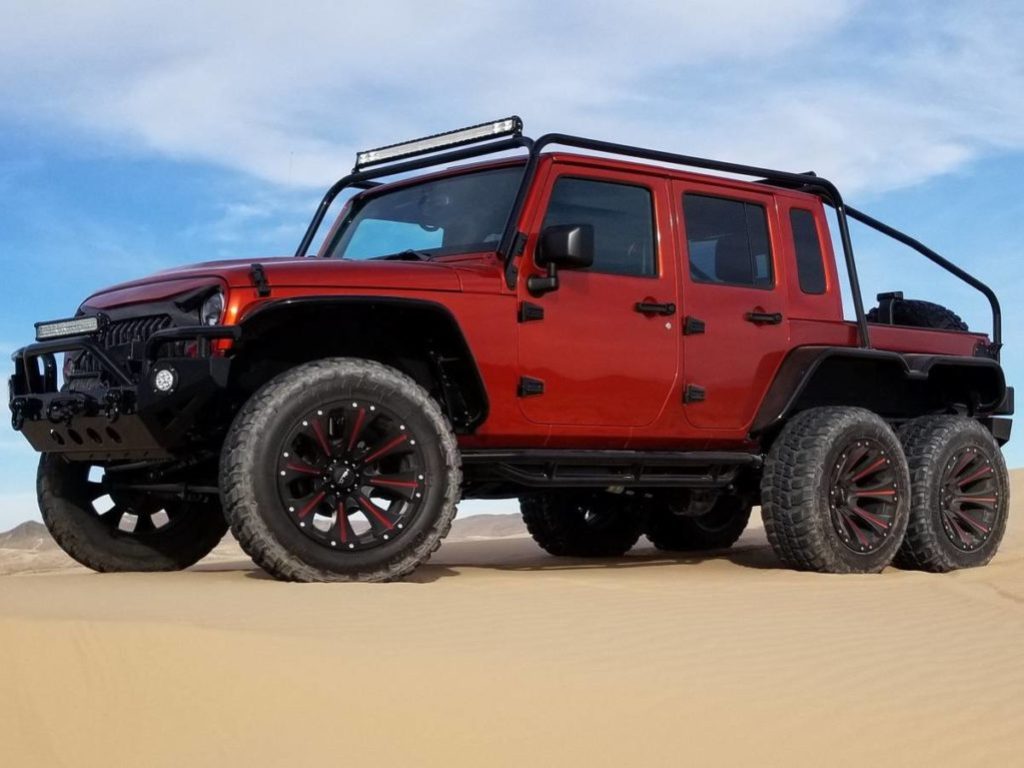 PREPARADOR AMERICANO CRIA UM JEEP WRANGLER DE SEIS RODAS COM MOTOR HELLCAT, foto 2
