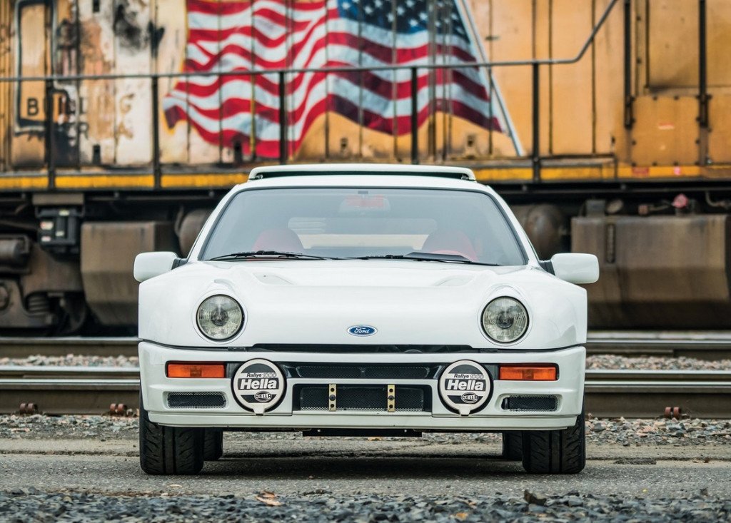UM EXEMPLAR IMPECÁVEL DOS RAROS FORD RS200 DE RUA SERÁ LEILOADO EM JANEIRO, foto 4