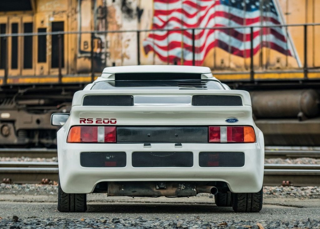UM EXEMPLAR IMPECÁVEL DOS RAROS FORD RS200 DE RUA SERÁ LEILOADO EM JANEIRO, foto 5