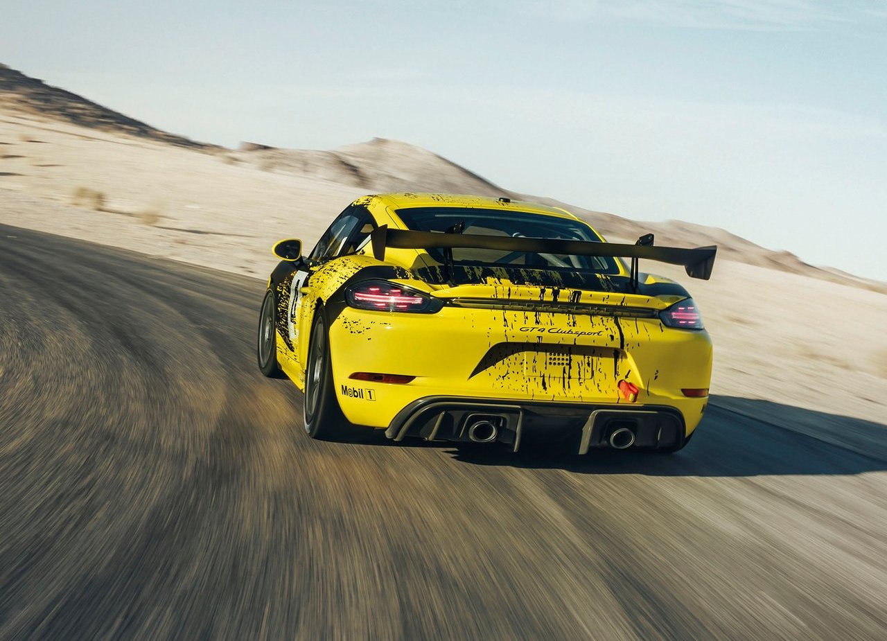 NOVO PORSCHE 718 CAYMAN GT4 CLUBSPORT CHEGA MAIS FORTE, MAIS RÁPIDO E MAIS SUSTENTÁVEL NA PISTA DE CORRIDA, foto 7