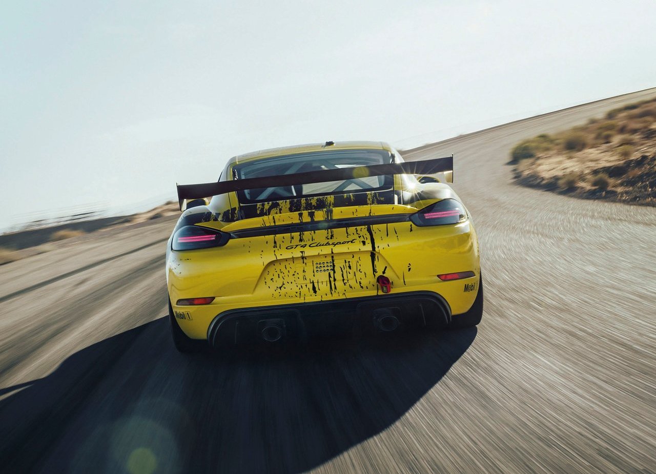 NOVO PORSCHE 718 CAYMAN GT4 CLUBSPORT CHEGA MAIS FORTE, MAIS RÁPIDO E MAIS SUSTENTÁVEL NA PISTA DE CORRIDA, foto 9