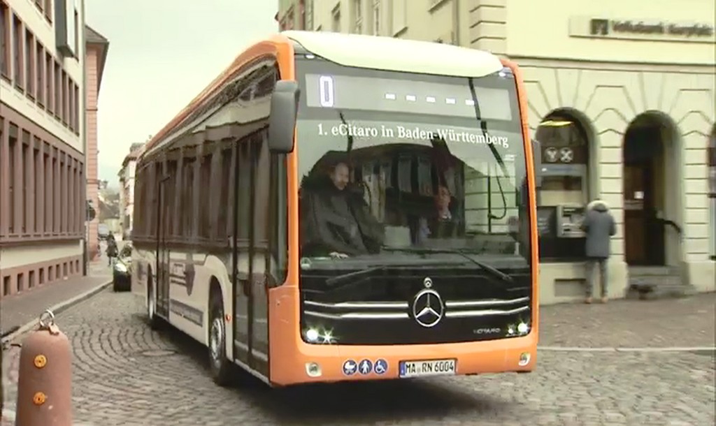 ÔNIBUS URBANOS ELÉTRICOS eCITARO DA MERCEDES-BENZ CHEGAM A HEIDELBERG E MANNHEIM, foto 1