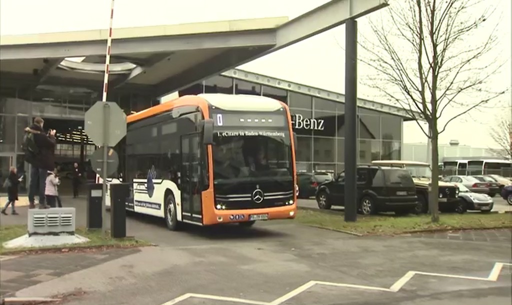 ÔNIBUS URBANOS ELÉTRICOS eCITARO DA MERCEDES-BENZ CHEGAM A HEIDELBERG E MANNHEIM, foto 2
