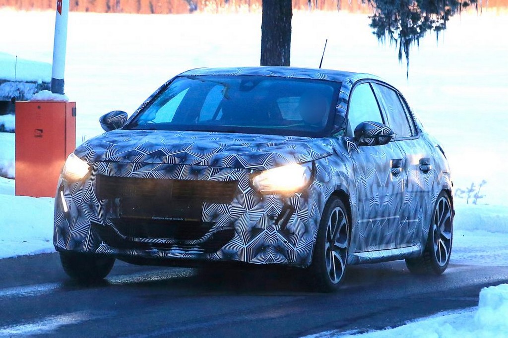 PEUGEOT 208 REALIZA SEUS ÚLTIMOS TESTES NA NEVE, foto 1