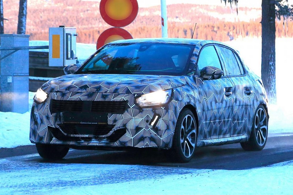 PEUGEOT 208 REALIZA SEUS ÚLTIMOS TESTES NA NEVE, foto 2