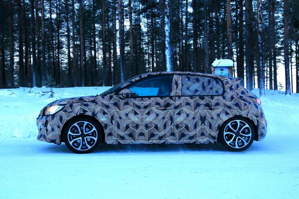 PEUGEOT 208 REALIZA SEUS ÚLTIMOS TESTES NA NEVE, foto 6