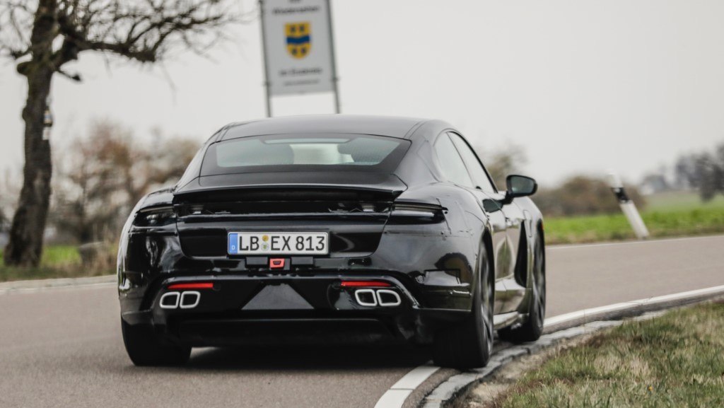 WALTER RÖHRL AVALIA OS ATRIBUTOS DO NOVO PORSCHE TAYCAN, foto 3