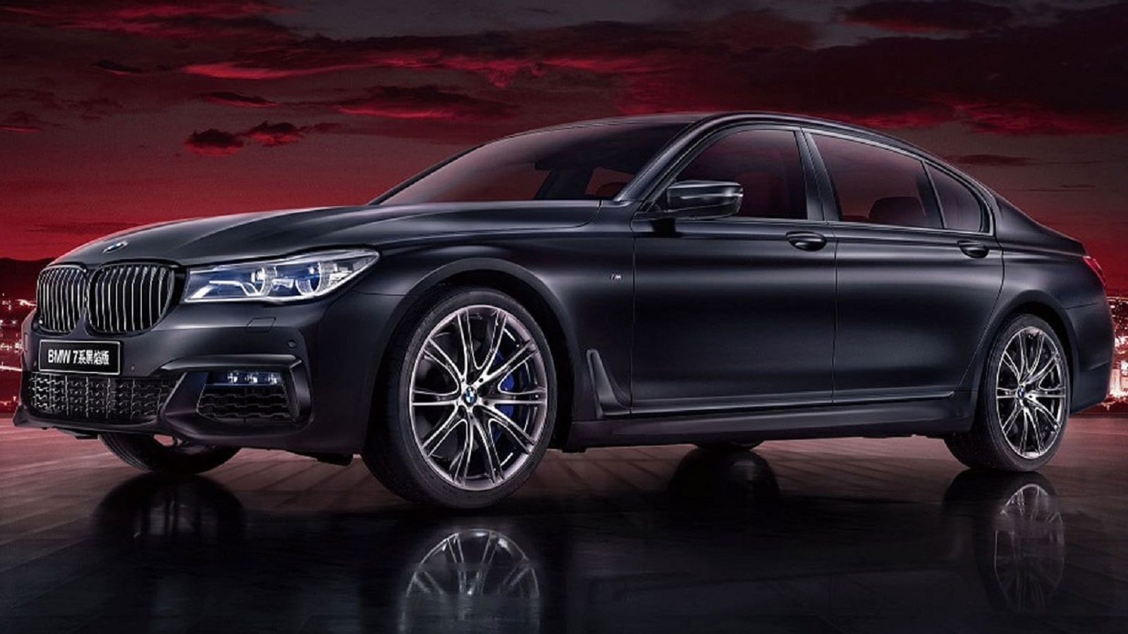 BMW SÉRIE 7 BLACK FIRE EDITION: UMA DESPEDIDA EM ALTO ESTILO NA CHINA, foto 1