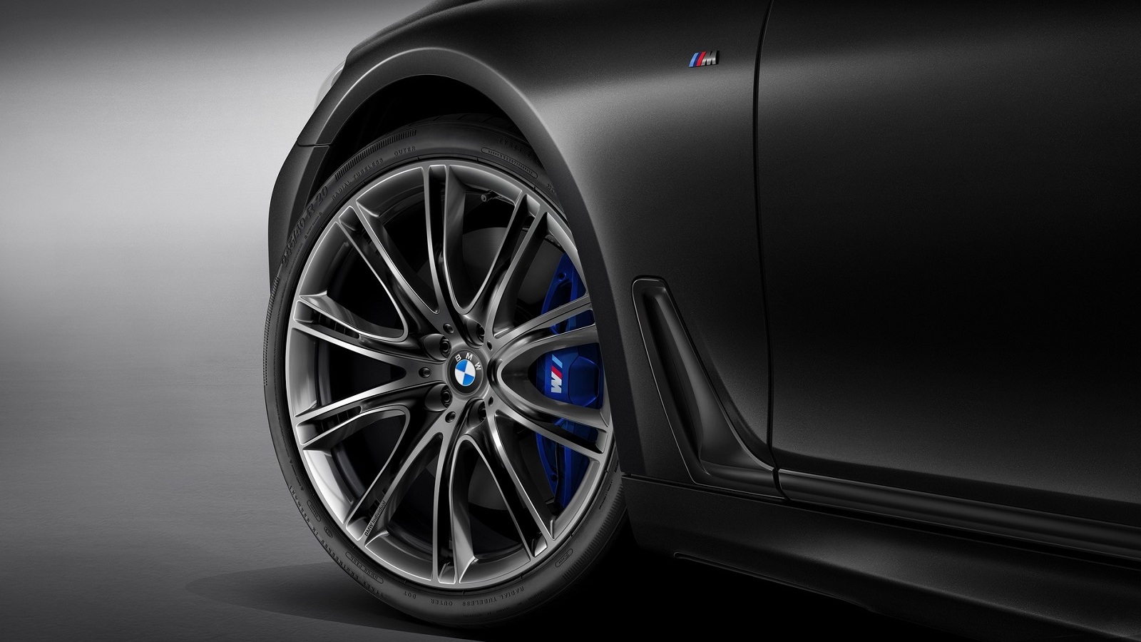BMW SÉRIE 7 BLACK FIRE EDITION: UMA DESPEDIDA EM ALTO ESTILO NA CHINA, foto 3