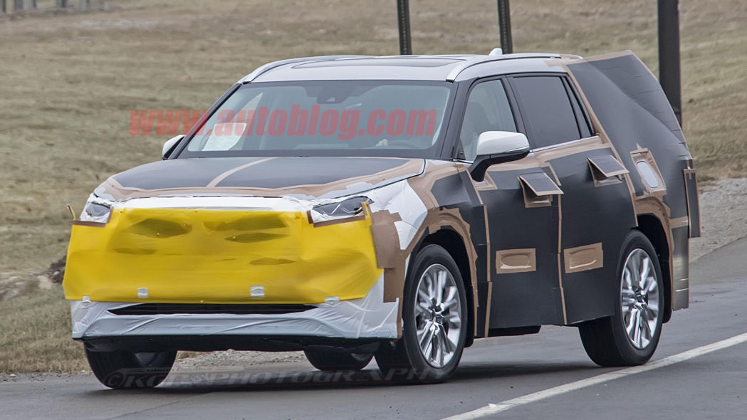 PRÓXIMA GERAÇÃO DO TOYOTA HIGHLANDER FLAGRADO COM TRAÇOS DO RAV4, foto 1