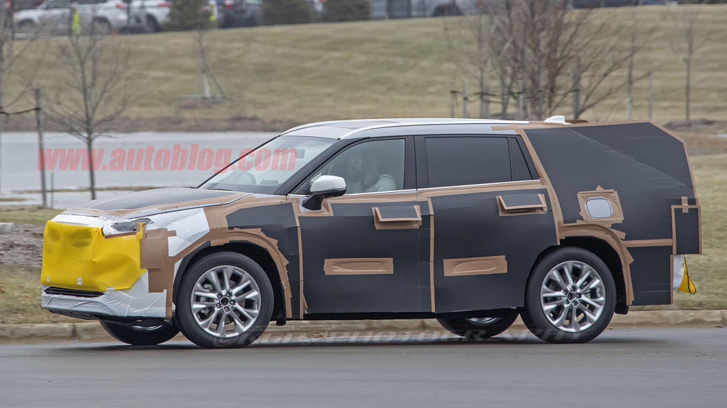 PRÓXIMA GERAÇÃO DO TOYOTA HIGHLANDER FLAGRADO COM TRAÇOS DO RAV4, foto 4