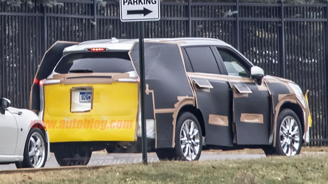 PRÓXIMA GERAÇÃO DO TOYOTA HIGHLANDER FLAGRADO COM TRAÇOS DO RAV4, foto 7