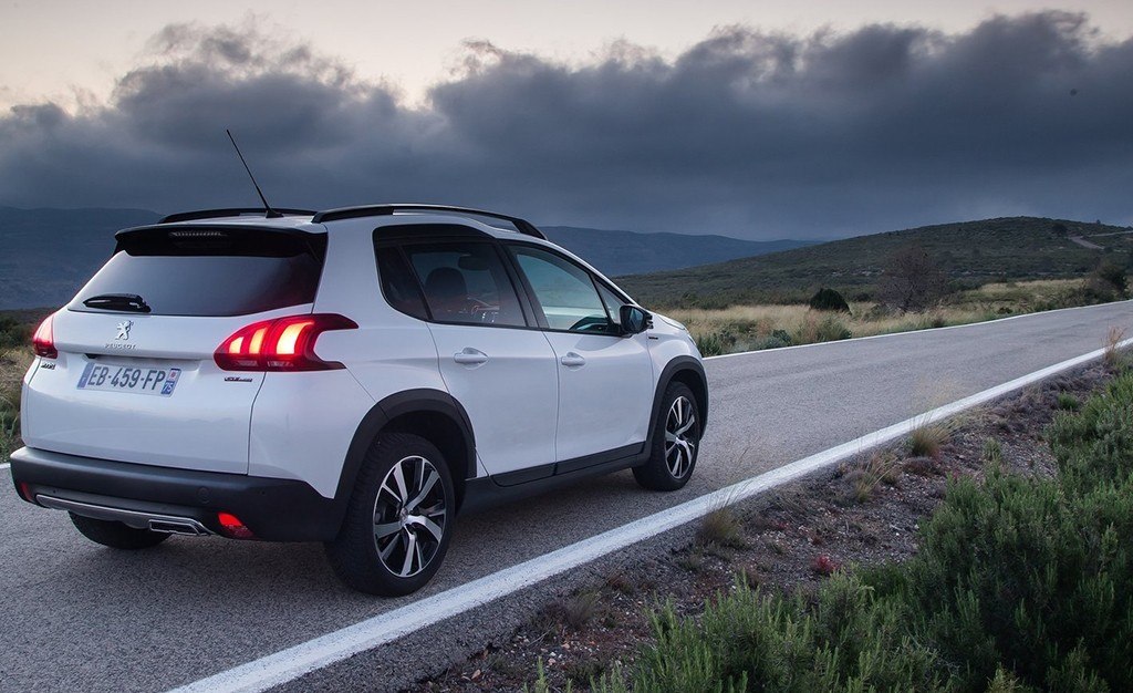 LINHA DO PEUGEOT 2008 RECEBE NA EUROPA O ACABAMENTO SIGNATURE, foto 5