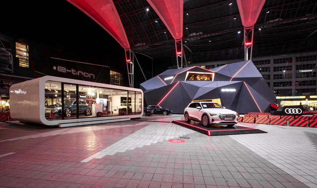 AUDI E-TRON CHEGA AO AEROPORTO DE MUNICH COM FORÇA TOTAL, foto 1