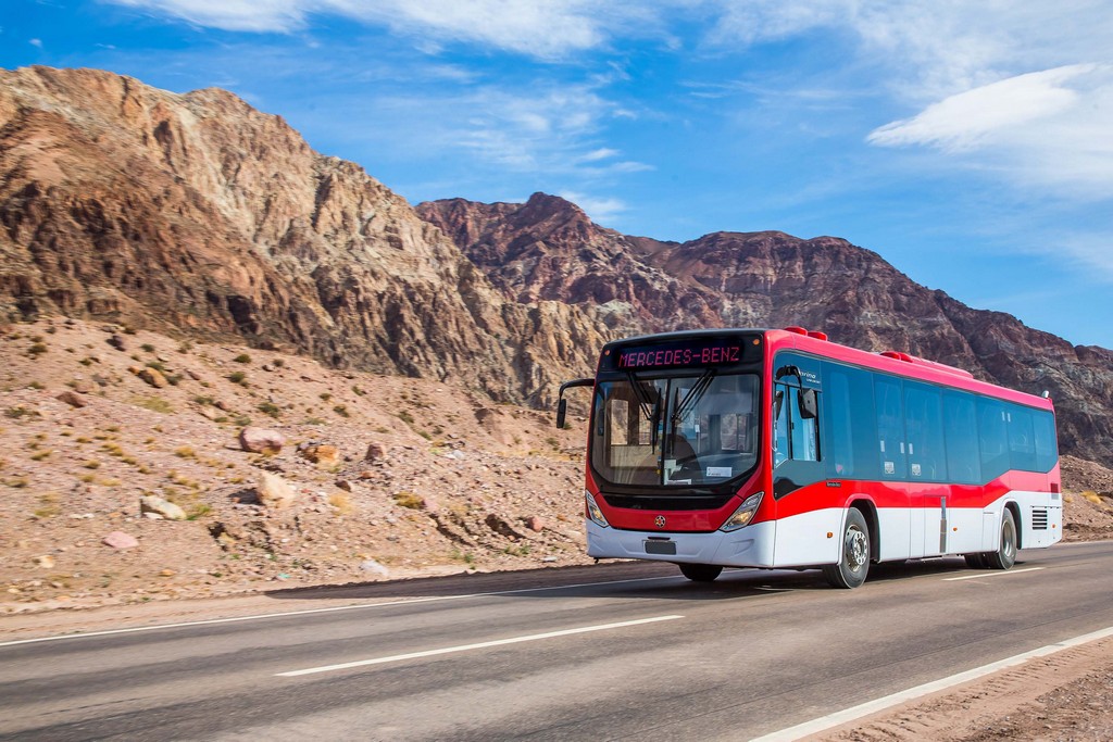 MERCEDES-BENZ VENDE 500 ÔNIBUS PARA O BRT TRANSANTIAGO, foto 5