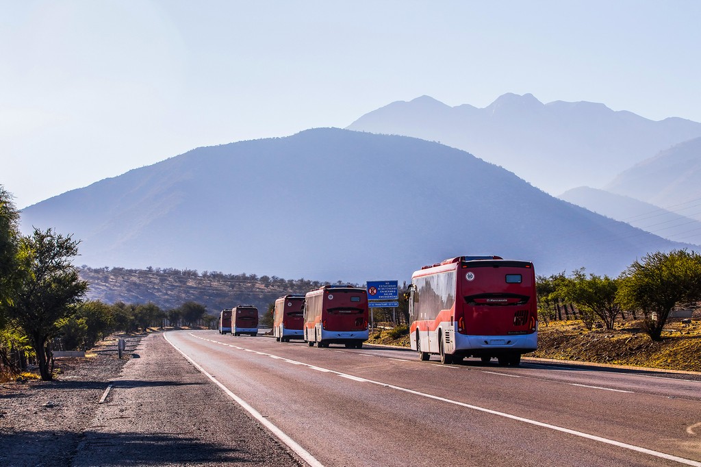 MERCEDES-BENZ VENDE 500 ÔNIBUS PARA O BRT TRANSANTIAGO, foto 6