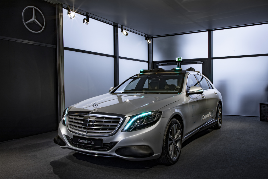 MERCEDES-BENZ APRESENTA UM DEMONSTRADOR DE TECNOLOGIA DE CONDUÇÃO AUTÔNOMA BASEADA NO S CLASS, foto 16