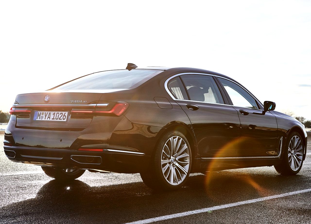 BMW 745e: NOVAS E MELHORADAS VERSÕES HÍBRIDAS PARA O SÉRIE 7, foto 12