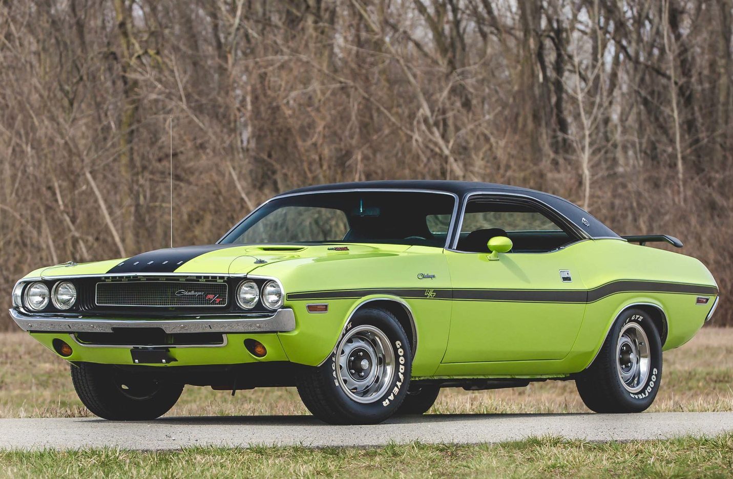 LINHAS DODGE CHARGER E CHALLENGER ESTREIAM NOVAS CORES FLUORESCENTES, foto 1