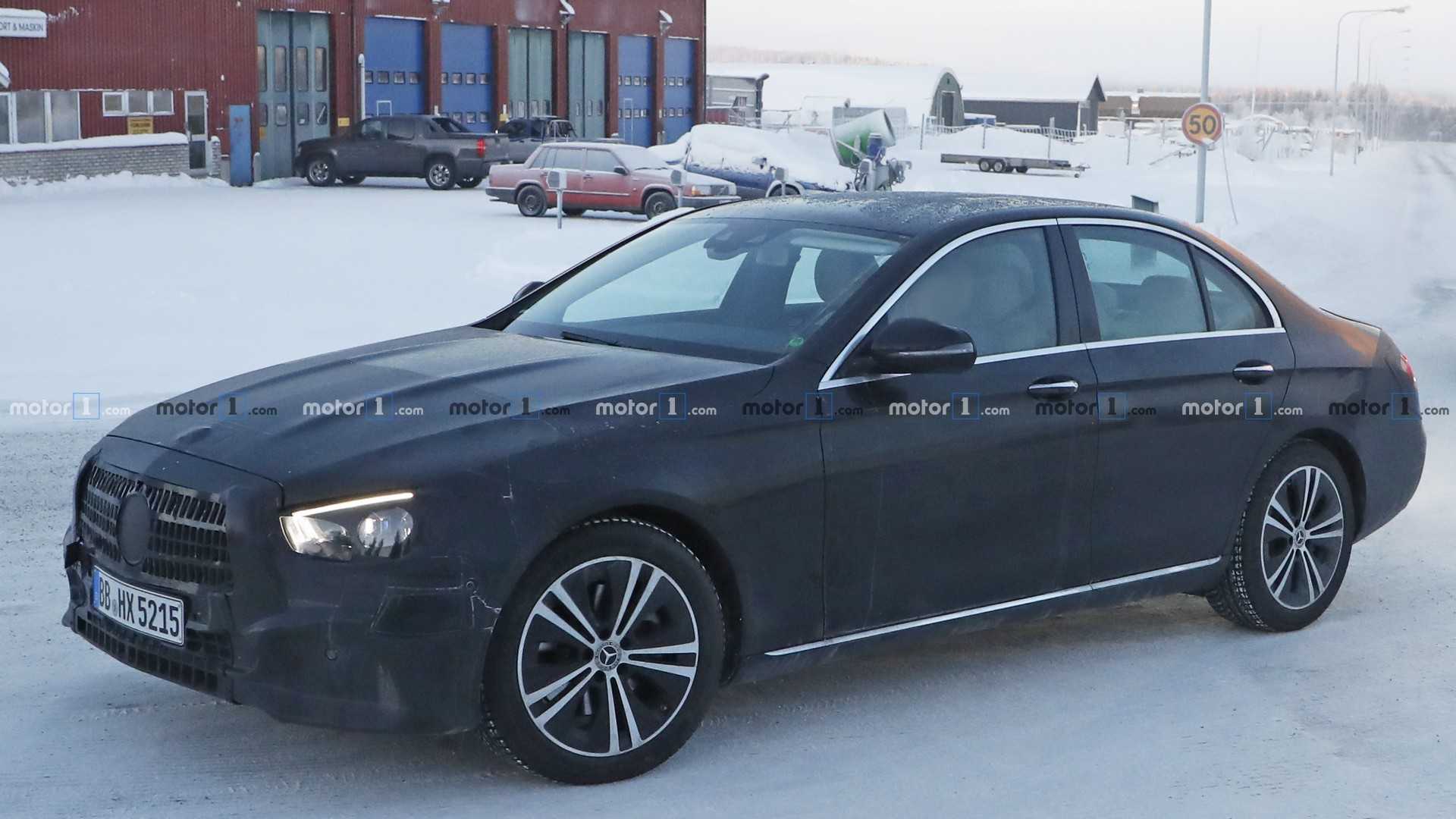 MERCEDES-BENZ E CLASS 2020 MOSTRA COM MAIS DETALHES SEUS NOVOS FARÓIS, foto 3