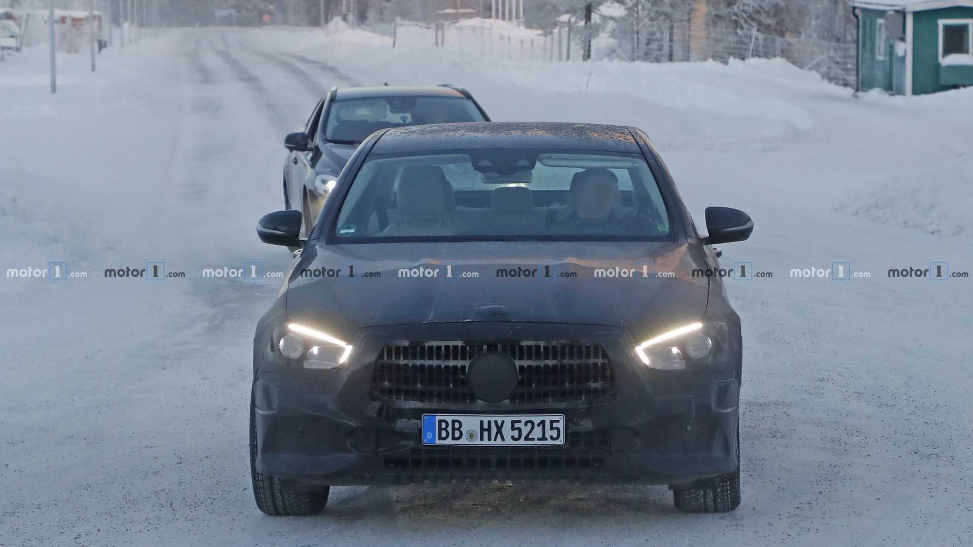 MERCEDES-BENZ E CLASS 2020 MOSTRA COM MAIS DETALHES SEUS NOVOS FARÓIS, foto 5