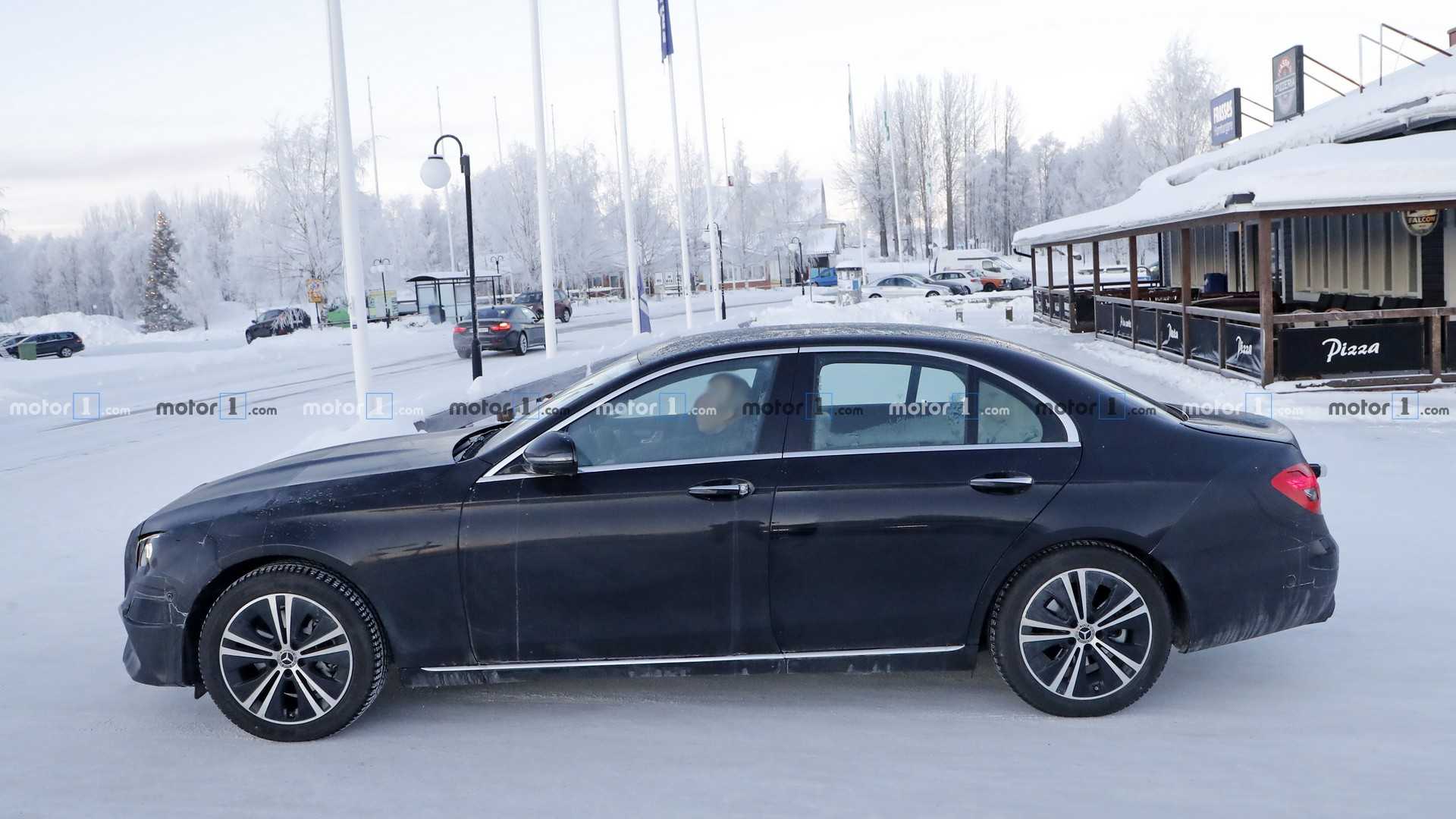 MERCEDES-BENZ E CLASS 2020 MOSTRA COM MAIS DETALHES SEUS NOVOS FARÓIS, foto 6