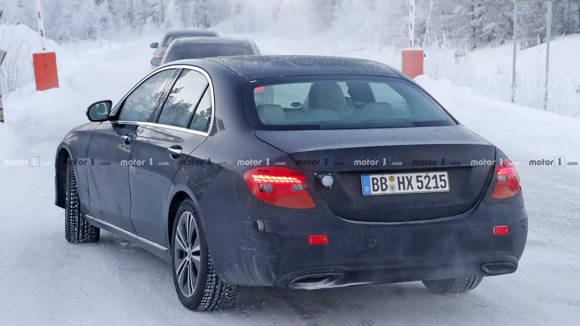 MERCEDES-BENZ E CLASS 2020 MOSTRA COM MAIS DETALHES SEUS NOVOS FARÓIS, foto 14