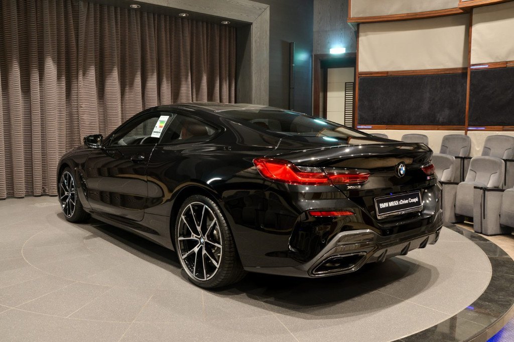 BMW M850i MOSTRA ELEMENTOS DE CARBONO GRAÇAS À BMW INDIVIDUAL, foto 5