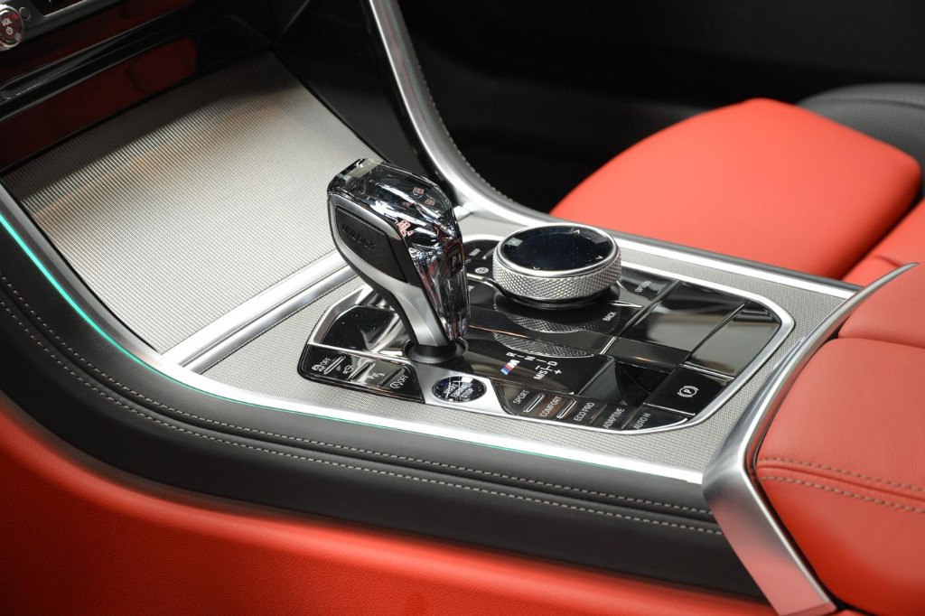 BMW M850i MOSTRA ELEMENTOS DE CARBONO GRAÇAS À BMW INDIVIDUAL, foto 13