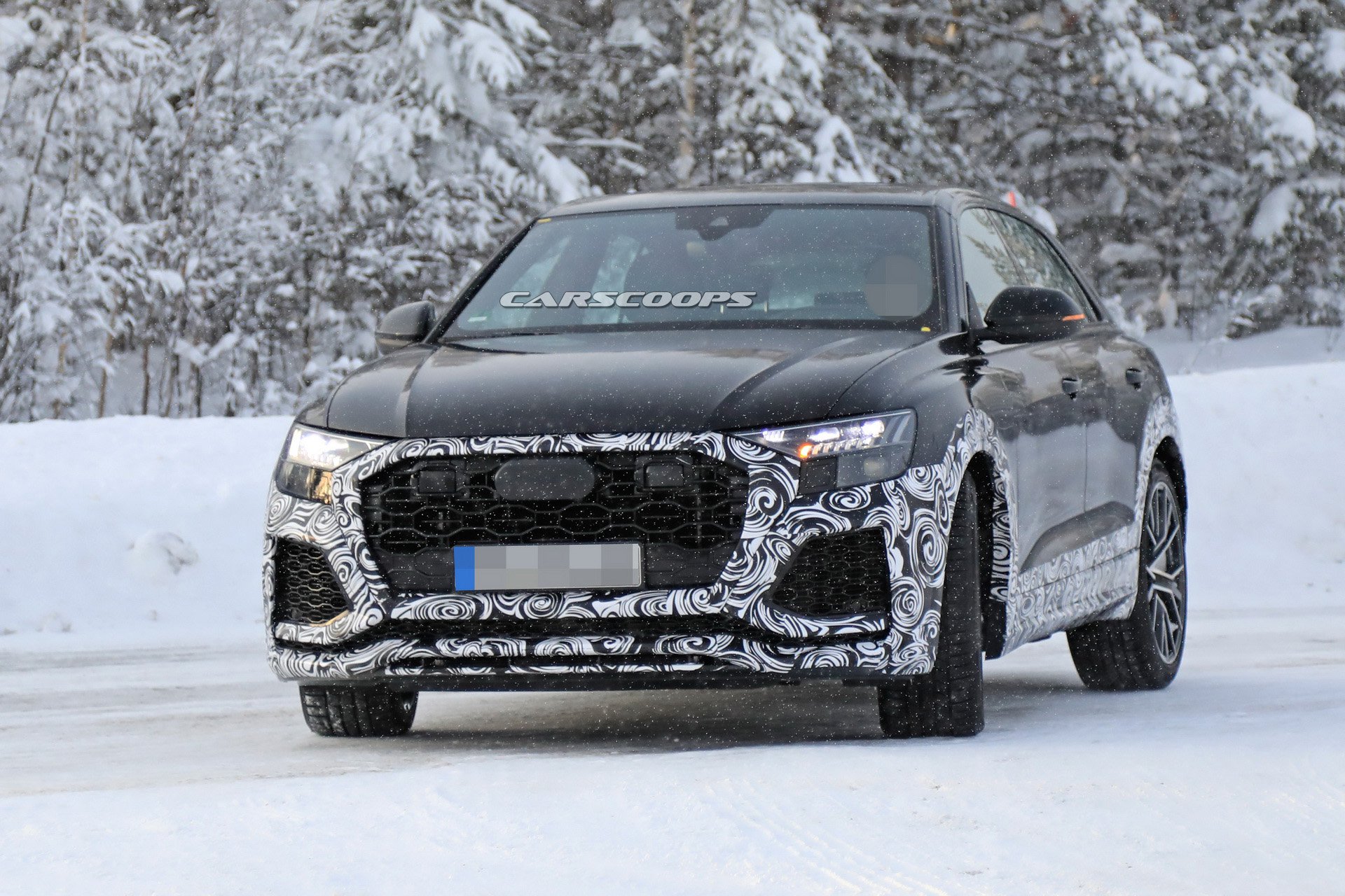 AUDI RS Q8 FLAGRADO DURANTE SEUS TESTES DE INVERNO, foto 2