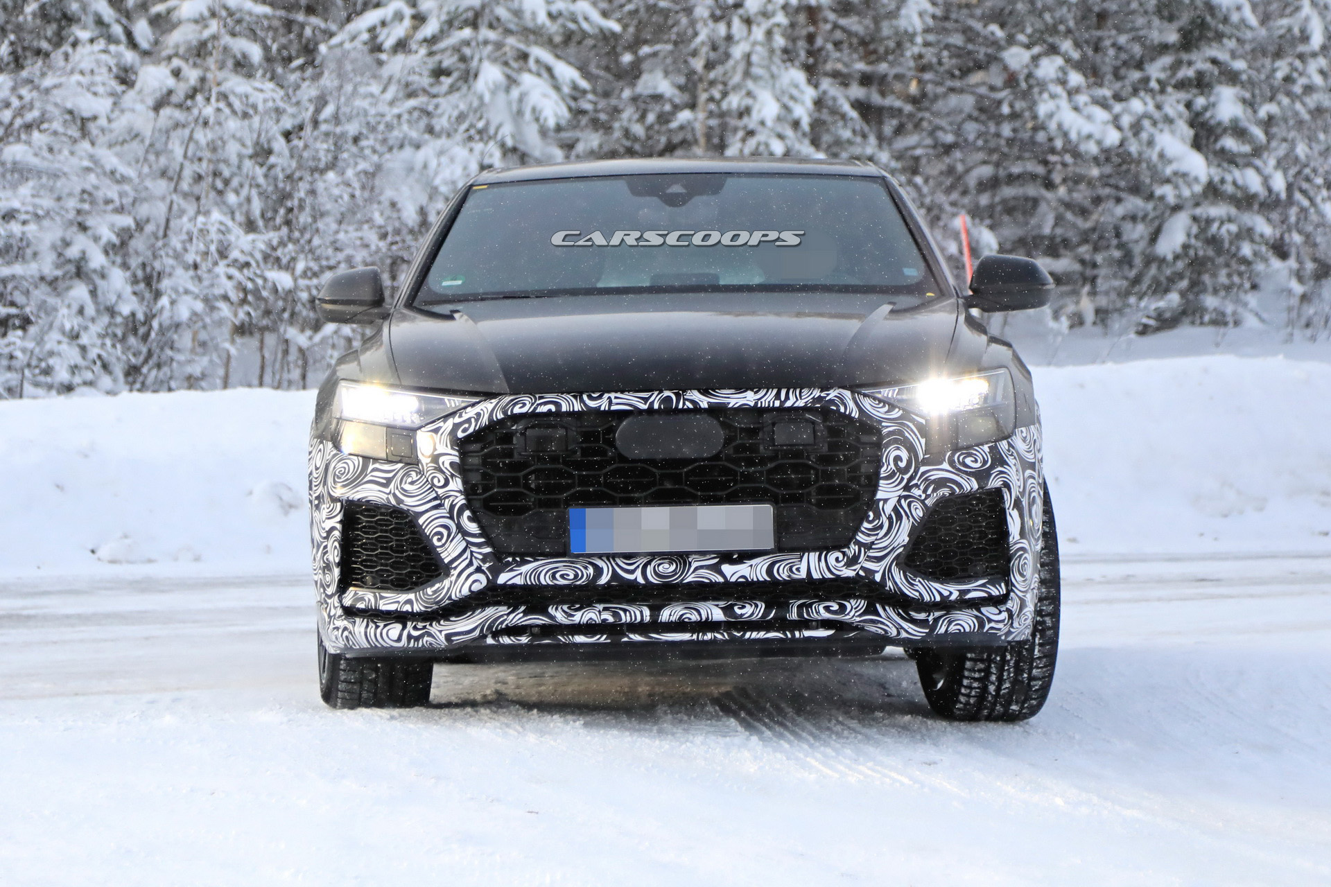 AUDI RS Q8 FLAGRADO DURANTE SEUS TESTES DE INVERNO, foto 3