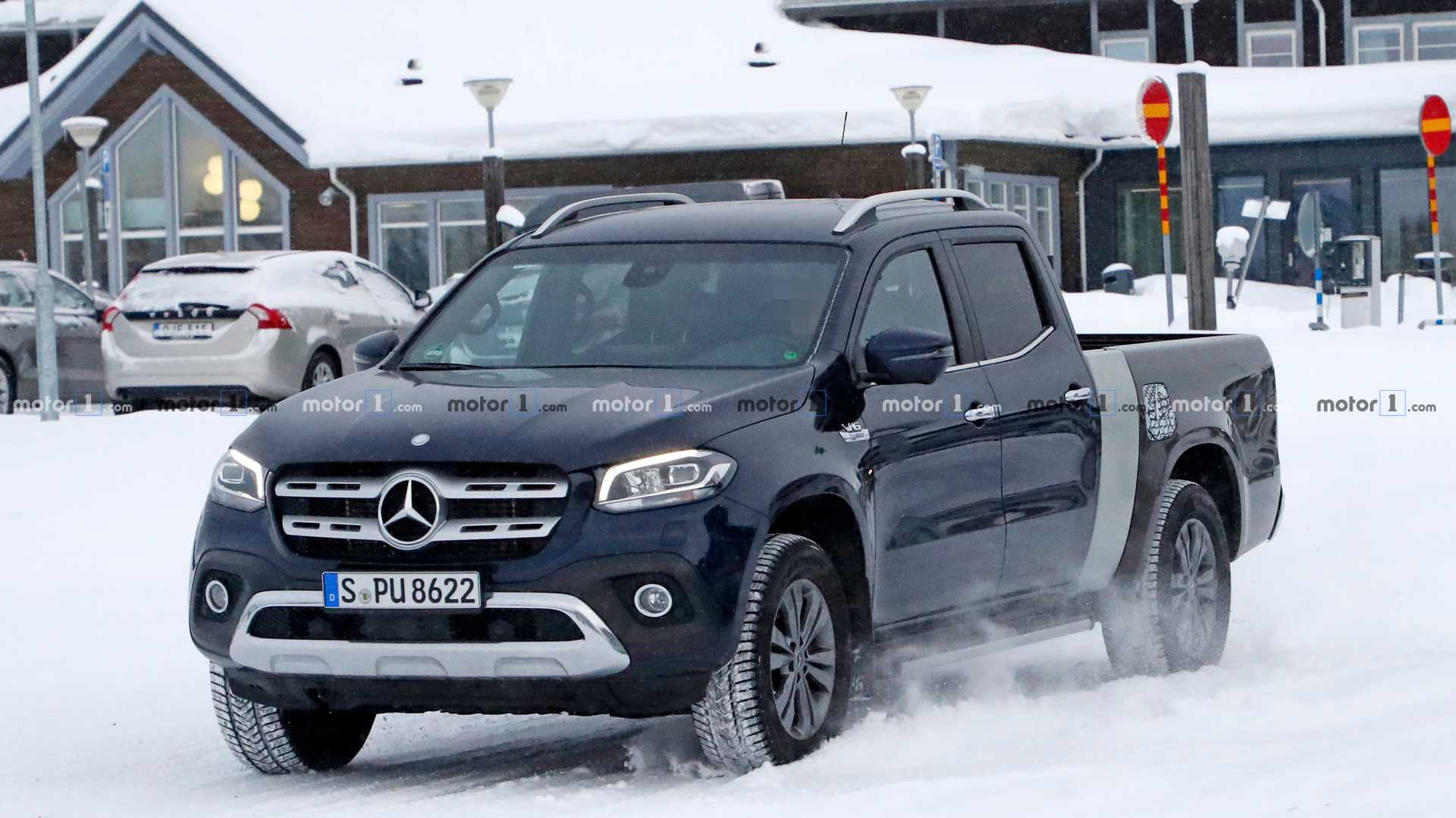 NOVO MERCEDES-BENZ X CLASS DE CHASSI ESTENDIDO FLAGRADO SEM CAMUFLAGEM, foto 2
