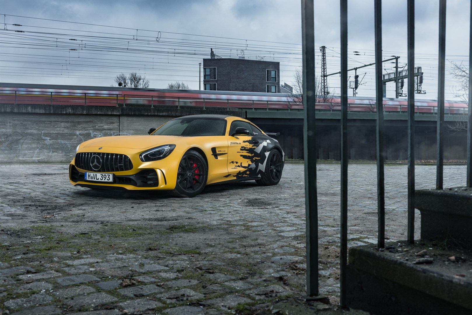 MERCEDES-AMG GT R PREPARADO PELA FOSTLA SURGE MAIS VITAMINADO, foto 1