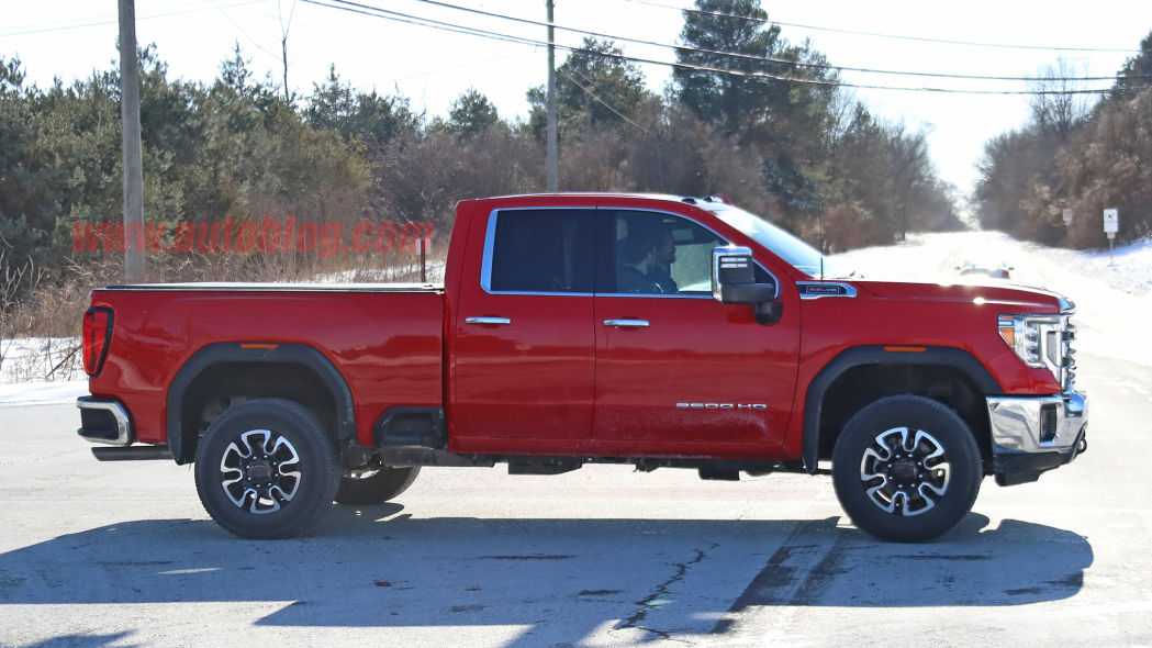 SURGEM AS PRIMEIRAS IMAGENS DO NOVO GMC SIERRA HD NO FORMATO DOUBLE CAB, foto 6