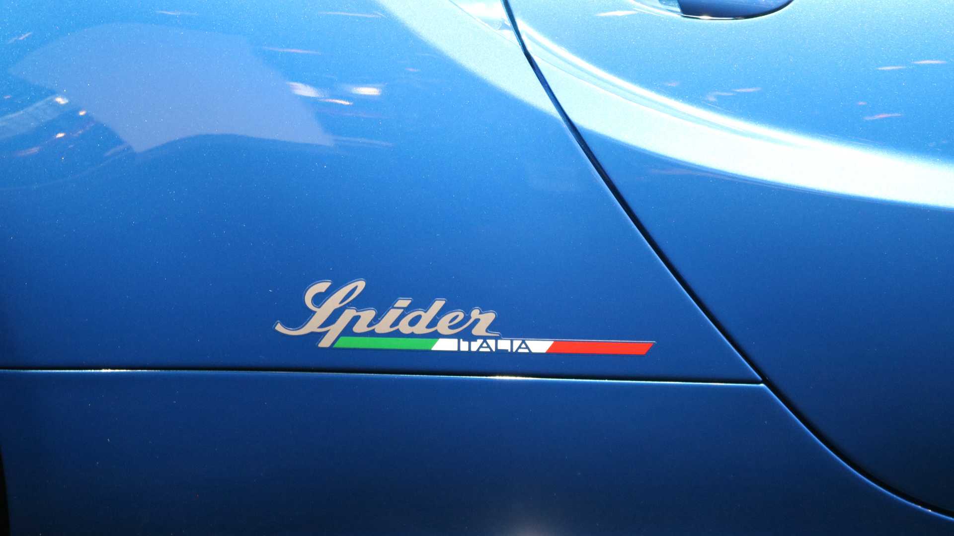 ALFA ROMEO 4C SPIDER ITALIA APRESENTADO EM CHICAGO, foto 11