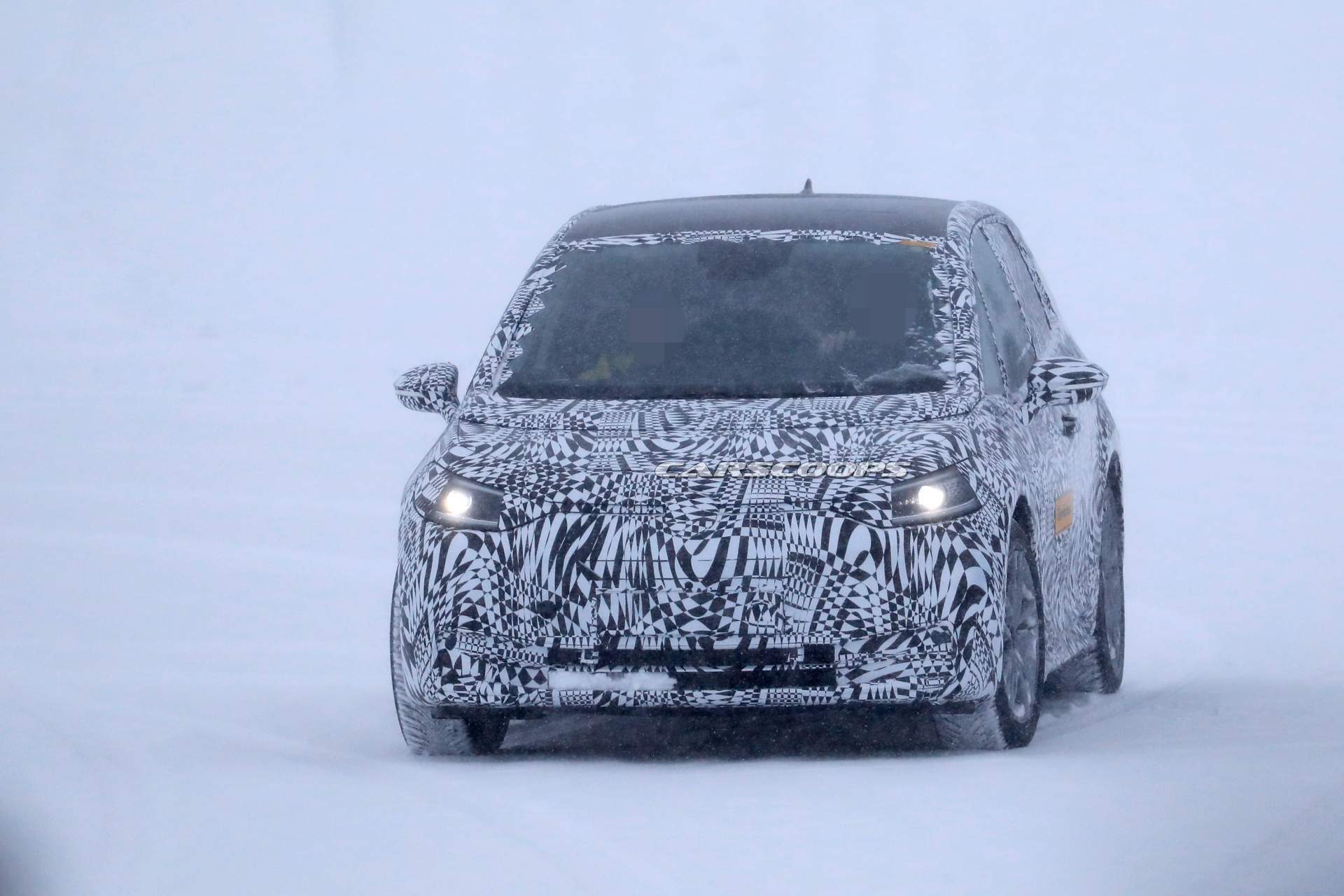 VOLKSWAGEN NEO: O COMPACTO ELÉTRICO JÁ ESTA RODANDO NOS CLIMAS FRIOS DO NORTE DA EUROPA, foto 1