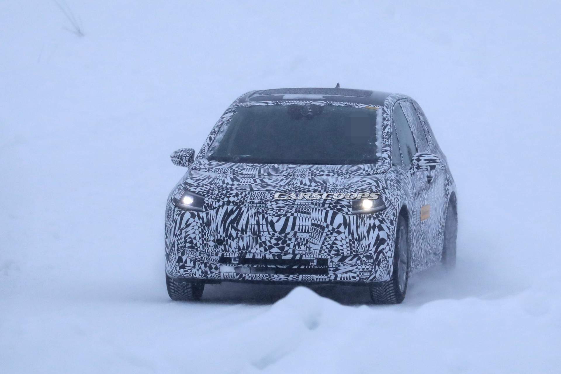 VOLKSWAGEN NEO: O COMPACTO ELÉTRICO JÁ ESTA RODANDO NOS CLIMAS FRIOS DO NORTE DA EUROPA, foto 19