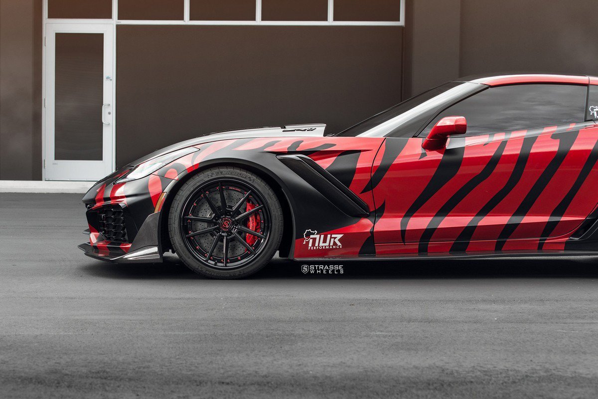 CHEVROLET CORVETTE ZR1 OFERECE UMA IMAGEM MAIS RADICAL COM AS RODAS DA STRASSE WHEELS, foto 6