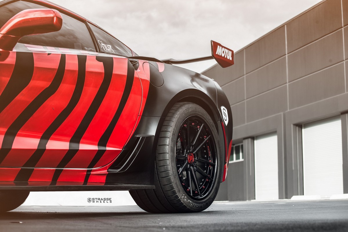 CHEVROLET CORVETTE ZR1 OFERECE UMA IMAGEM MAIS RADICAL COM AS RODAS DA STRASSE WHEELS, foto 8