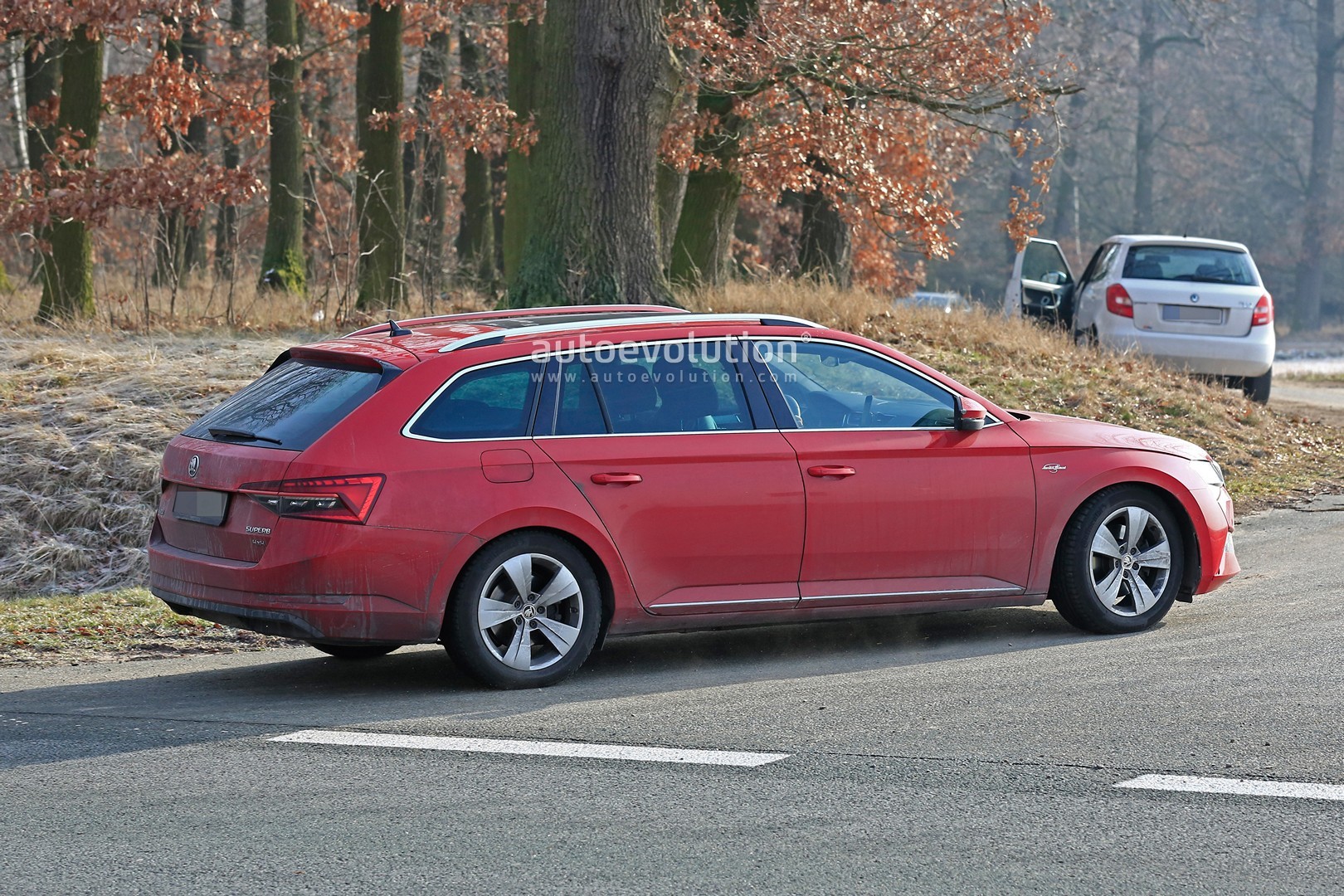 NOVO SKODA SUPERB FOI FLAGRADO COM AS DUAS CARROCERIAS, foto 7